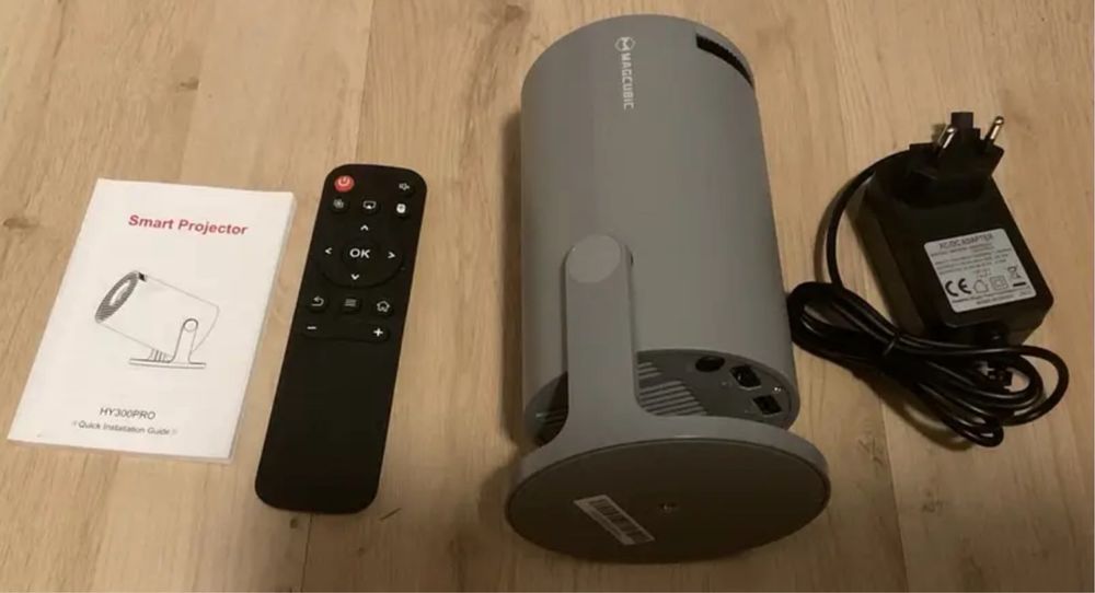 Videoproiector nou