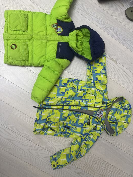 Продам куртки на мальчика до 6 лет