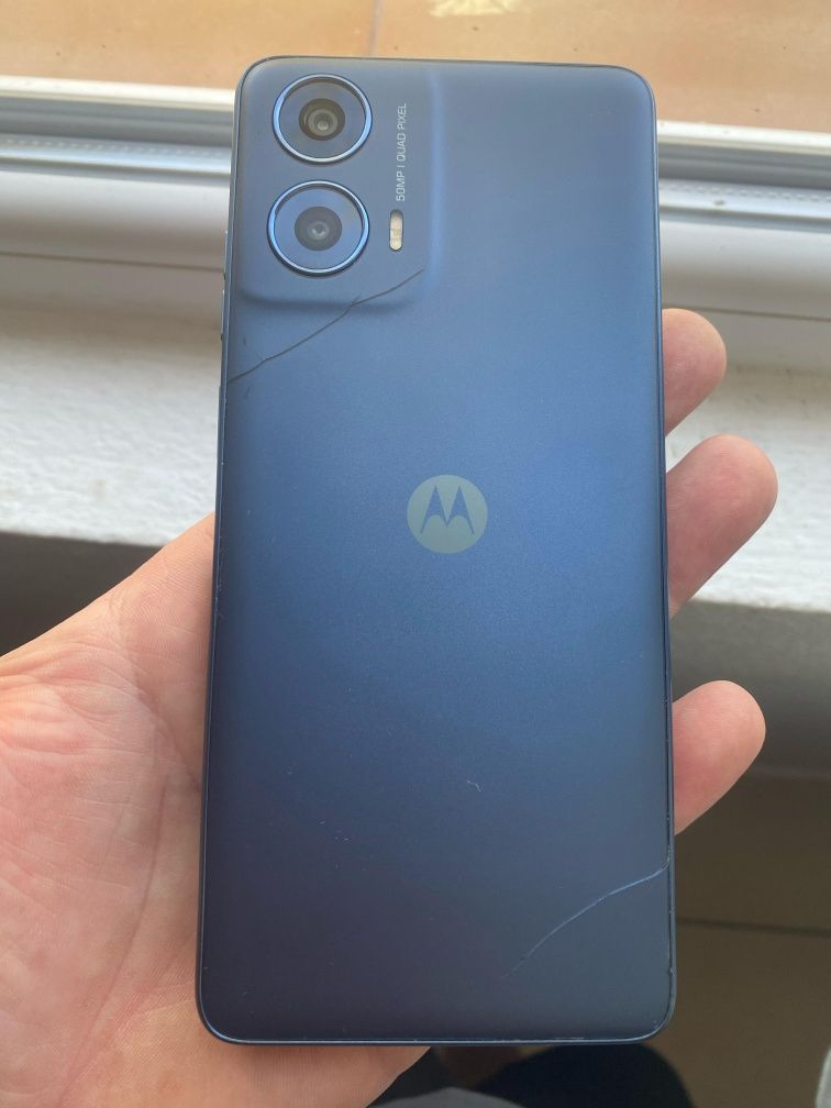 Vand Motorola g25 power fără zgârieturi arata și merge foarte bine