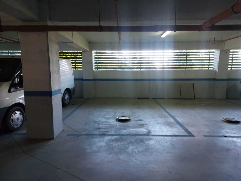 Inchiriez loc parcare Viva city Cluj
