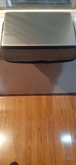 лаптоп Gateway 15"