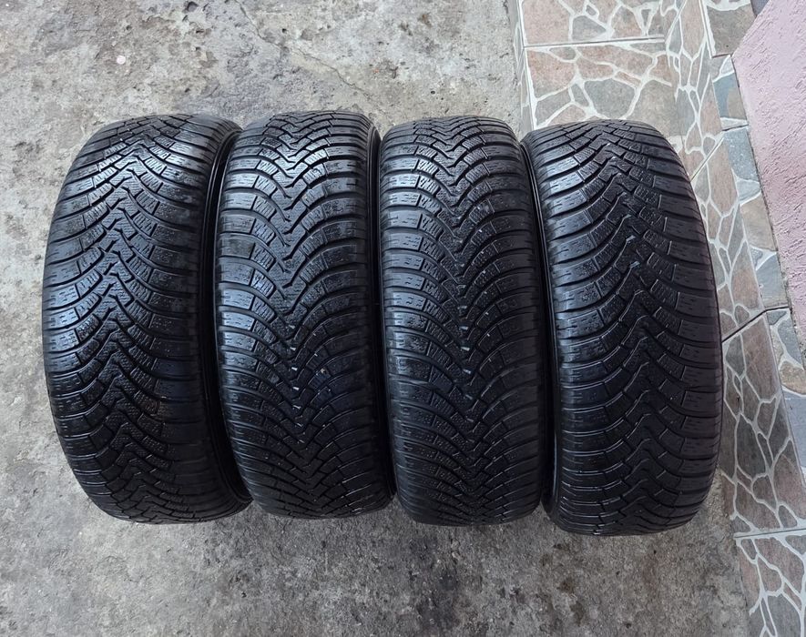 Set 4 anvelope de iarna falken EuroWinter HS01 205/60 R1696H