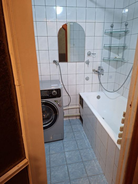 Продаю 2-х комнатную квартиру на Сергели 7