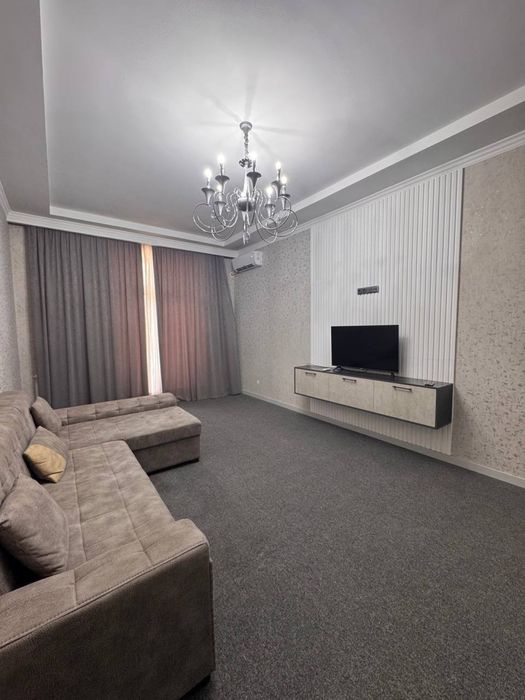 Новостройка Паркентский 3-х ком 3/7/8 80м2 С ремонтом