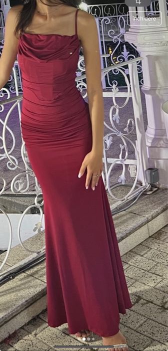 Rochie burgundi