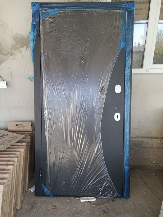 Продам железный дверь
