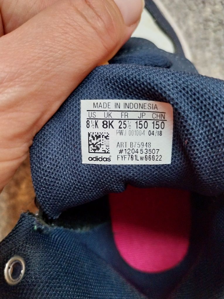 Маратонки/боти Adidas  размер 25,5 и гумени ботуши