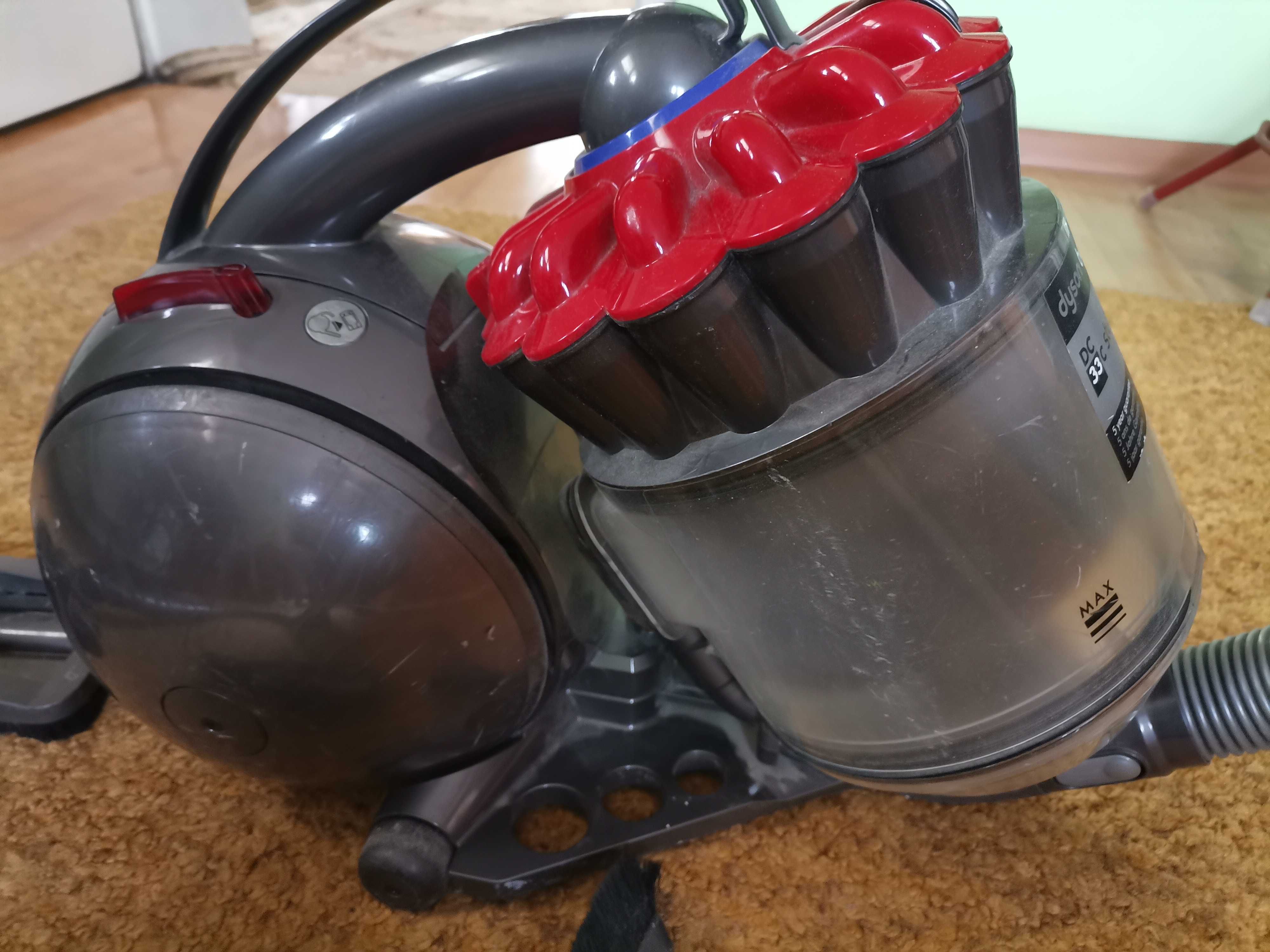 Прахосмукачка Dyson