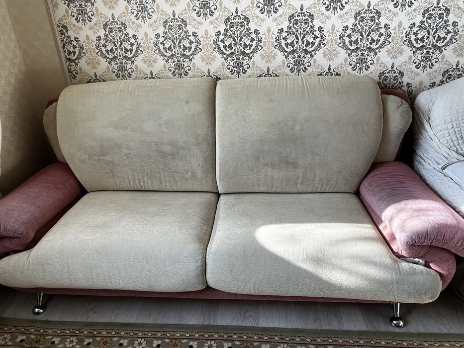 Продам диван и 2 кресла