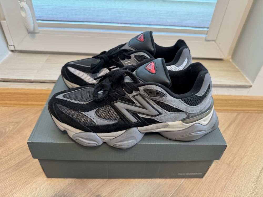 New Balance 9060