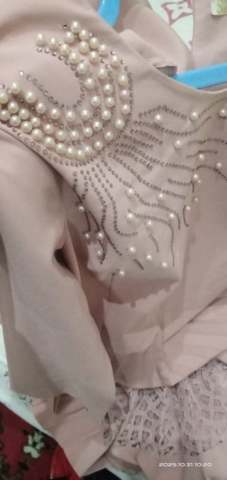 Koylak kiyilgan yahshi holatta toshlariyam joyida.