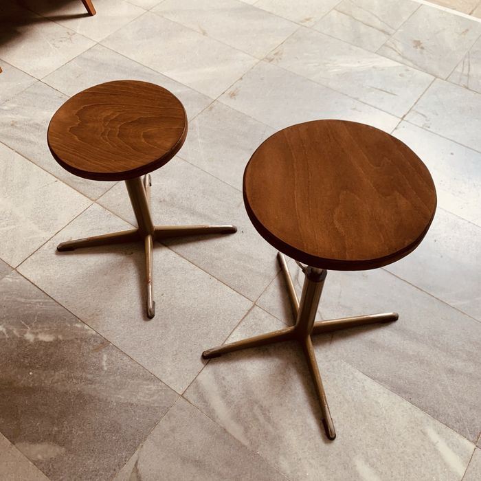 Ретро метални винтидж столчета