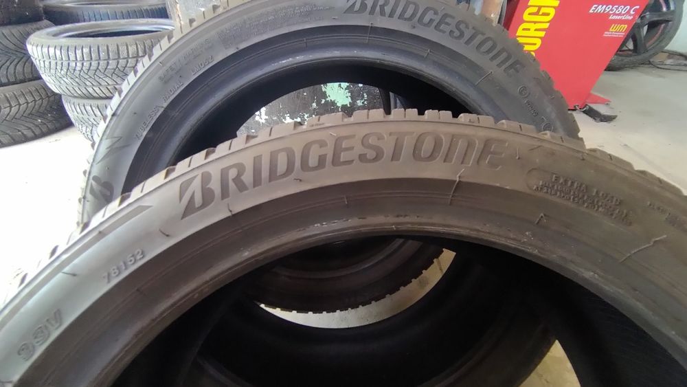 215/45/18  Bridgestone