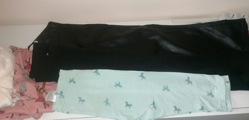 Лот от дрехи за момиче