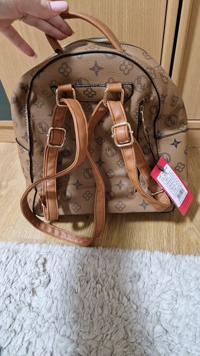 2 la preț de 1 plus cadou, un portofel