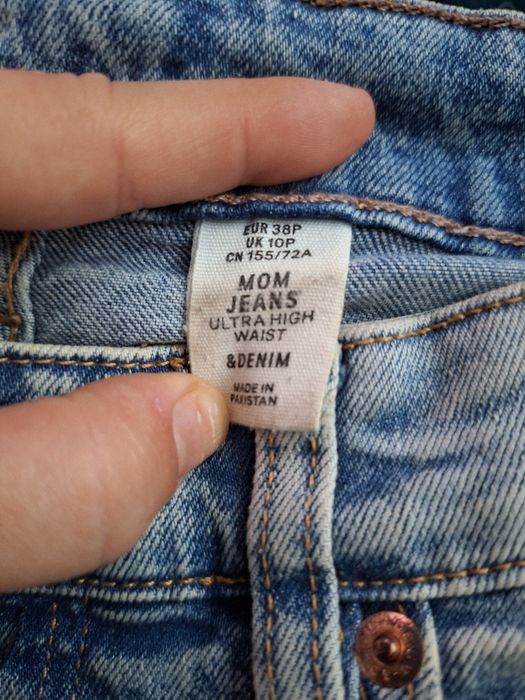 Blugi Mom cu talie înaltă