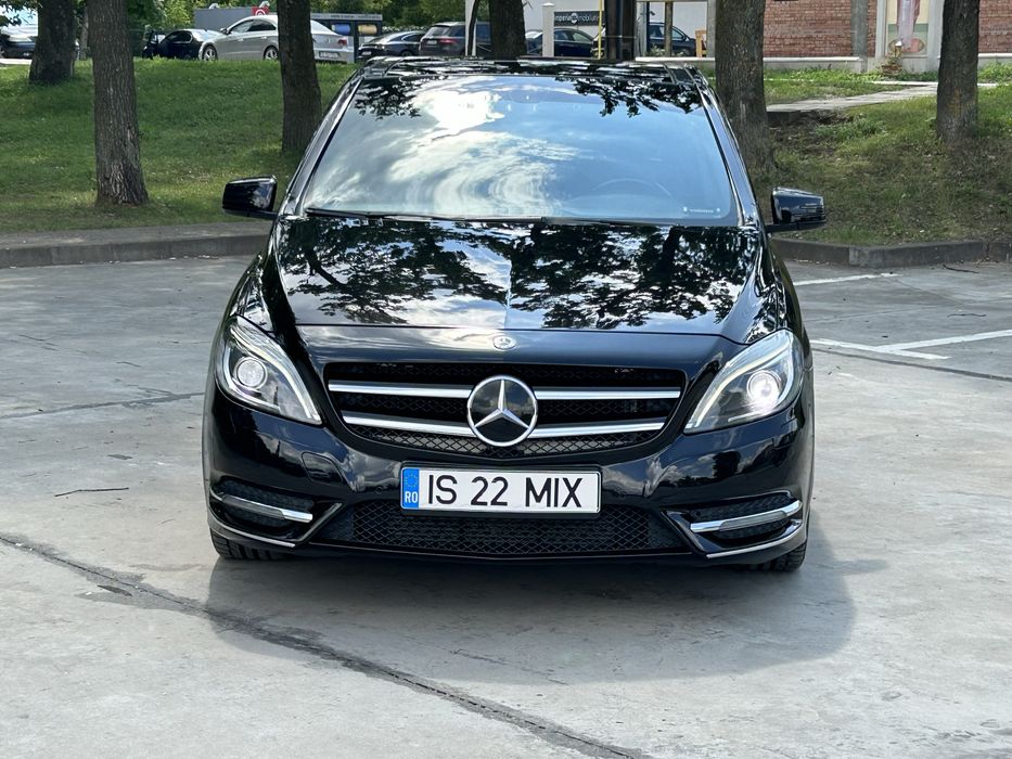 Mercedes B 200 AMG Line
