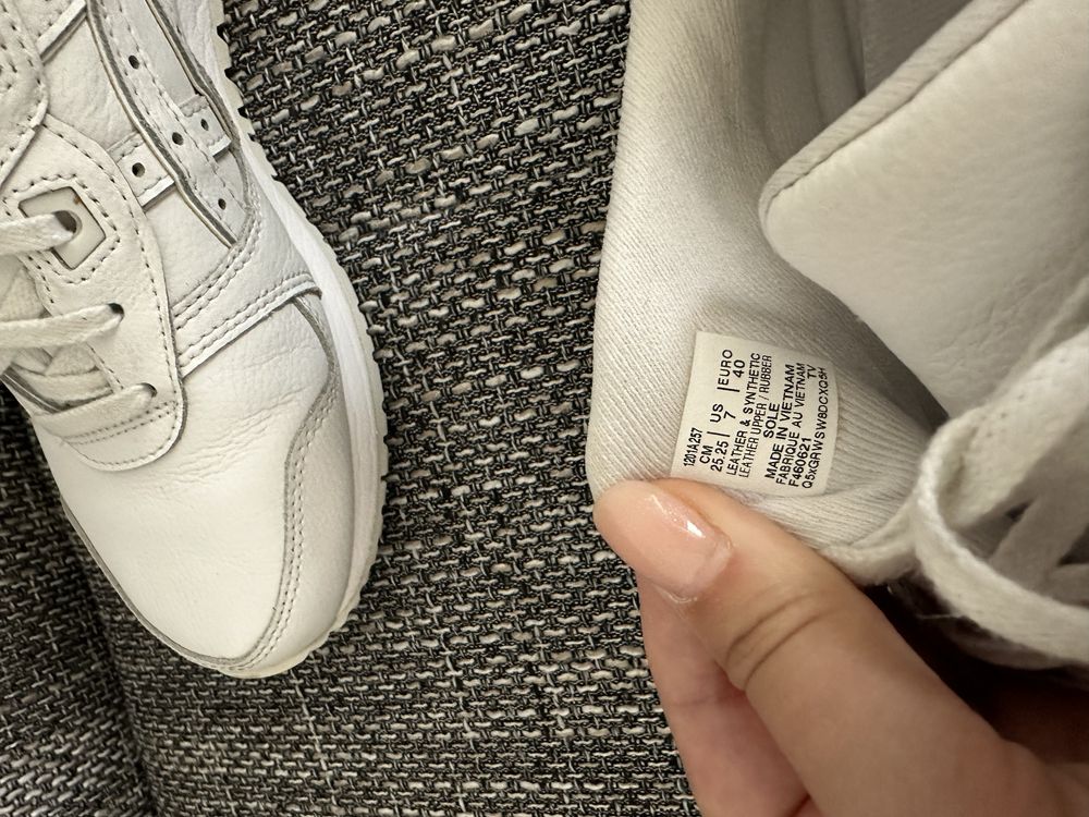 Adidasi ASICS piele