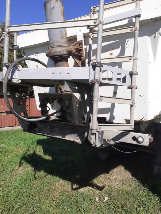Semiremorca Schmitz Cargobull Basculanta