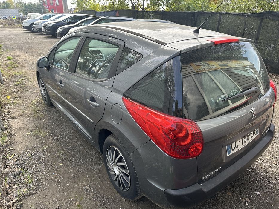 Peugeot 207 , 2012 ,1.4 benzina