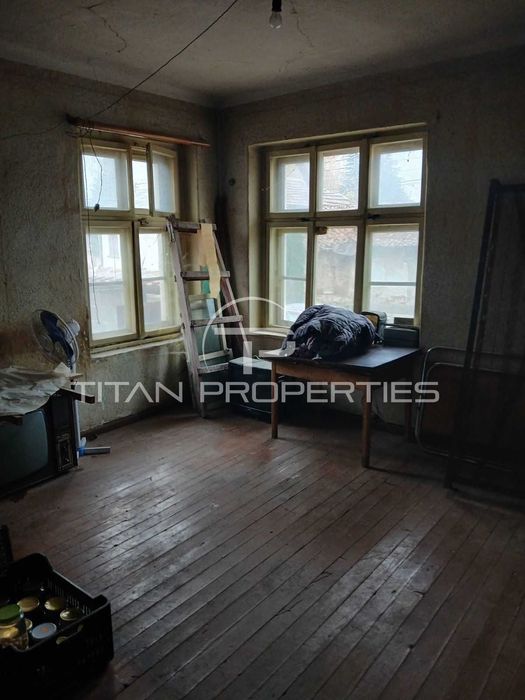 Едноетажна къща в Ръжево Конаре