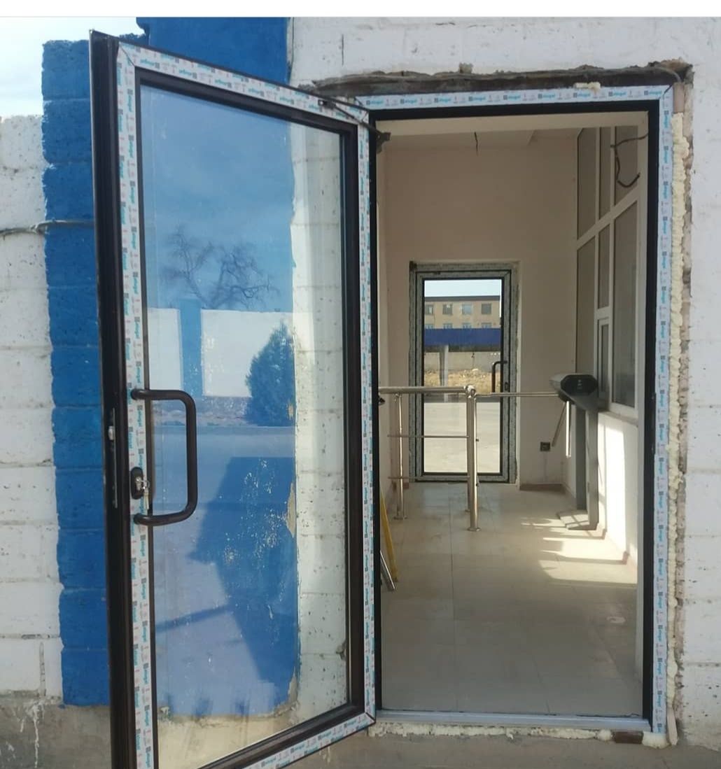 Окна двери пластиквой Алюминий двери витражей РАОССРОЧКА 0-0-12