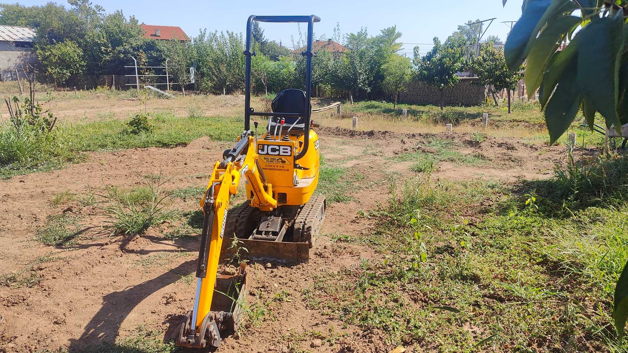 Мини багер JCB 8008 CTS