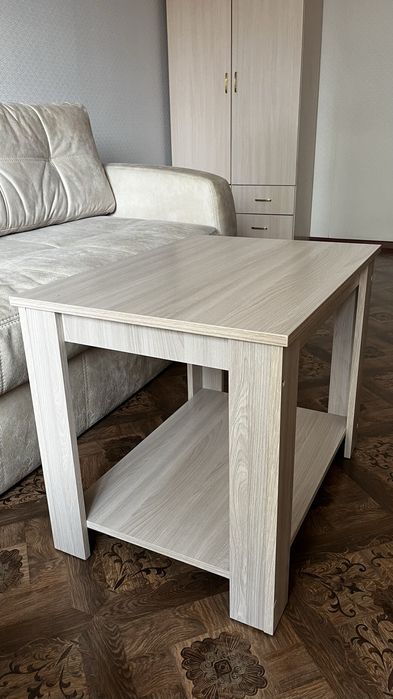 Стол журнальный столик