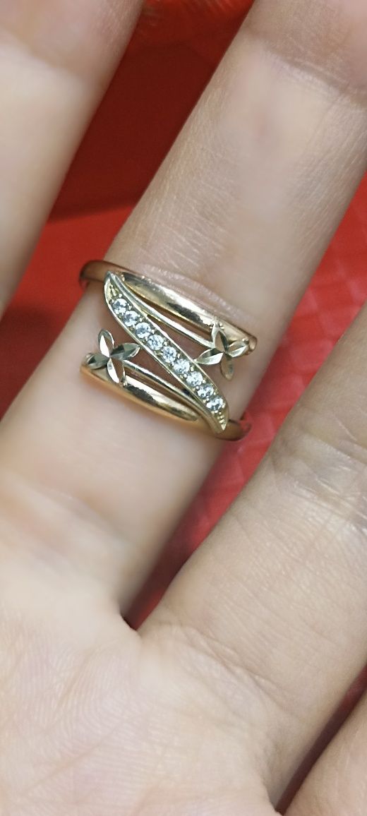 Бахчисарай кольцо с бриллиантами, цепочки и браслеты