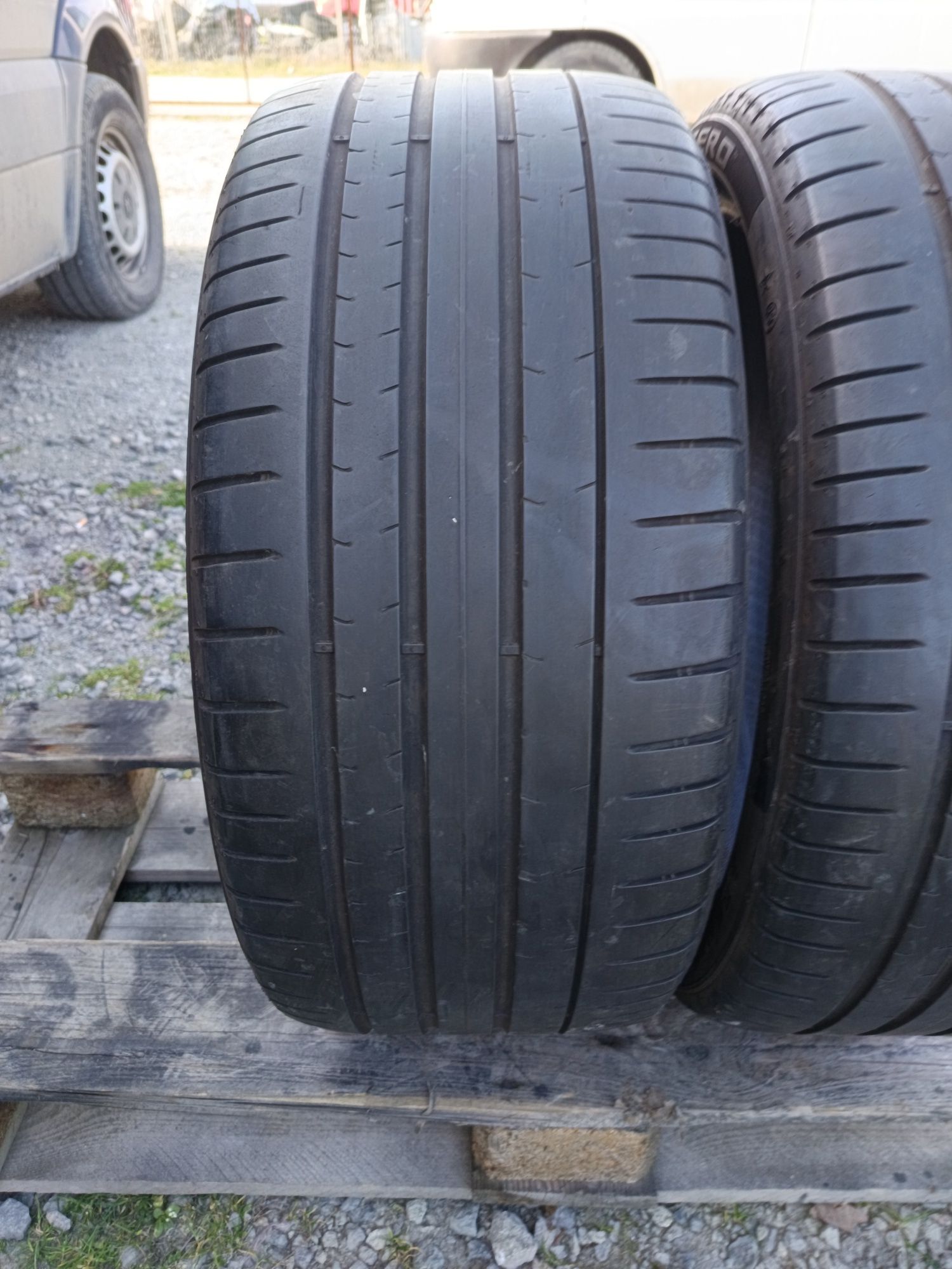 255 35 R 19 96Y PIRELLI P ZERO  Дот3619