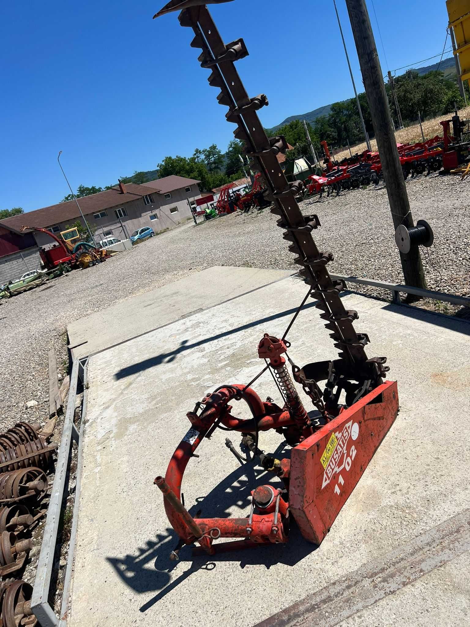 Cositoare laterală 1.85 m – închidere hidraulică