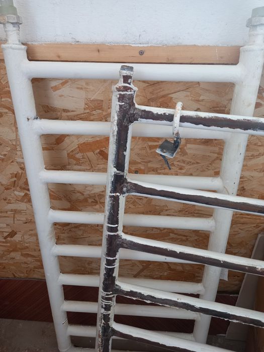 Продам батареи отоп.