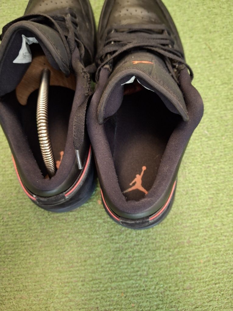 JORDAN  1 LOW- мъжки  кецове