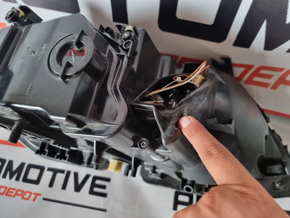 Far stanga xenon dynamic Bmw X5 E53 LCI dupa 2003 cod 7166809 NOU