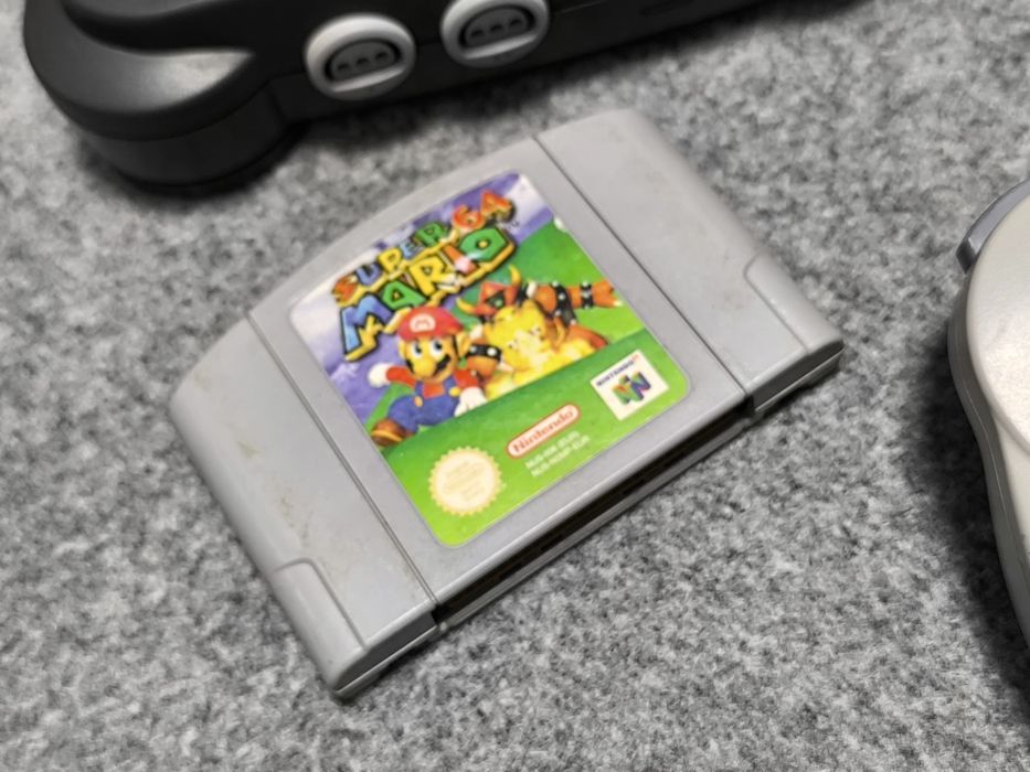 Nintendo 64 cu Super Mario