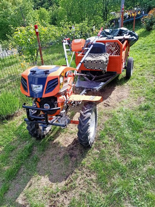 Vànd motosapà Ruris benzinà 15 cai cu remorcă și freze in stare f bună