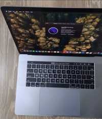 MacBook Pro core i7  1 Tirabayt 2017