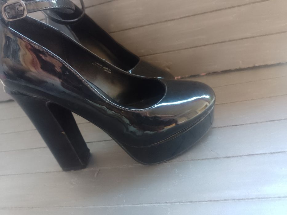 Pantofi cu toc , Nr 38