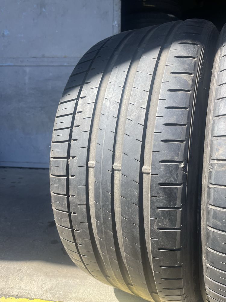 2 бр. летни гуми 255/35/20 Falken DOT 0321 4/5 mm