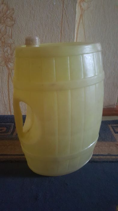 Бочка для воды и холодных жидкостей молока масла