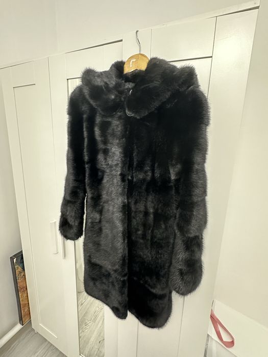 Шуба норка почти новый одевалась немного, размер 40-42, ХС,С