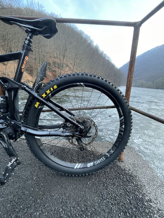 Bicicleta enduro