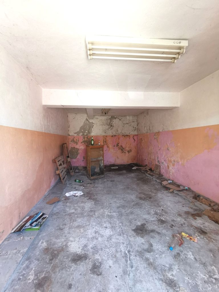 Продава се Склад в Горна Оряховица - 149 кв.м за 240 €/кв.м - Снимка #1