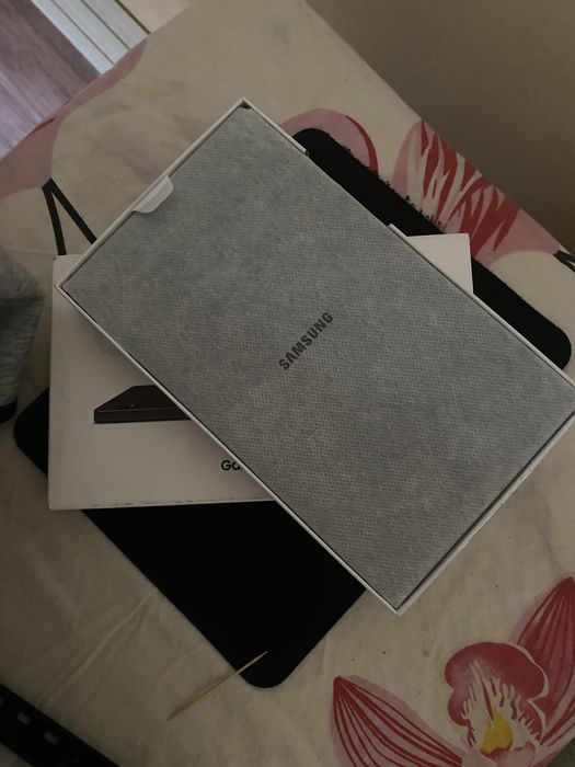 Планшет sasmsung tab a9