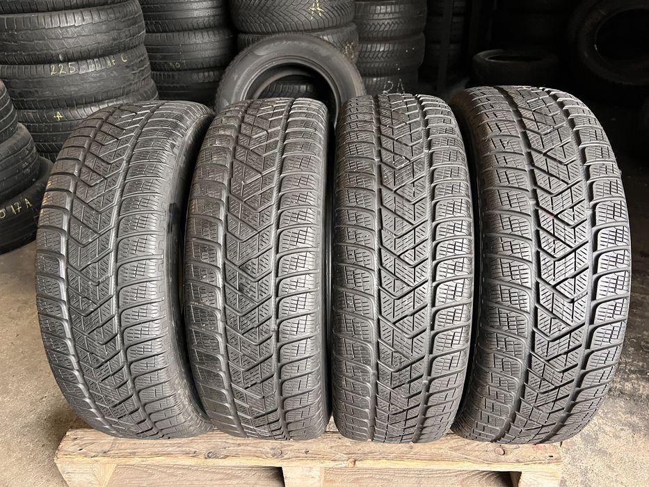 4 anvelope iarna 215/65/16 , Pirelli !