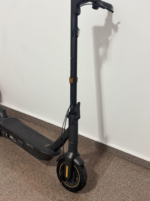 Trotineta electrica Ninebot Max G2