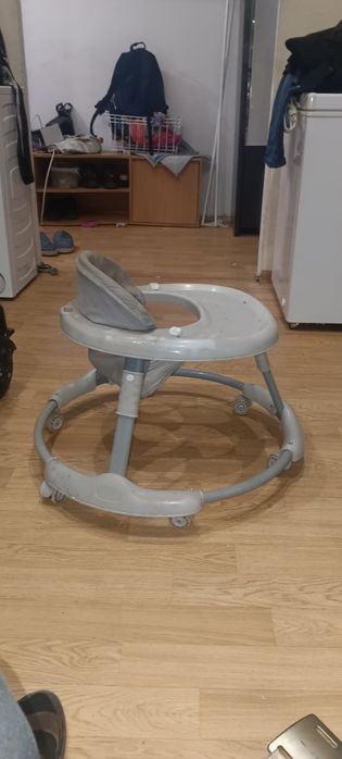 Продам коляску прогулочную