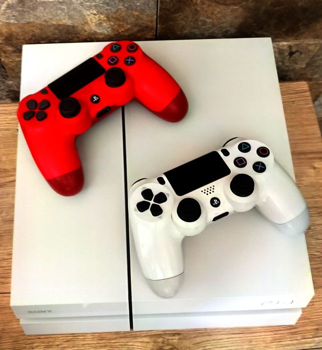 Ps4/Playstation 4 Phat White 500 GB HDD cu peste 20 joc+FC 25+2 Manete