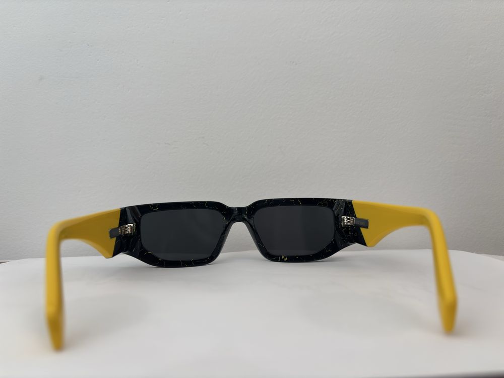 Prada Очила Yellow Marbel PR 09ZS