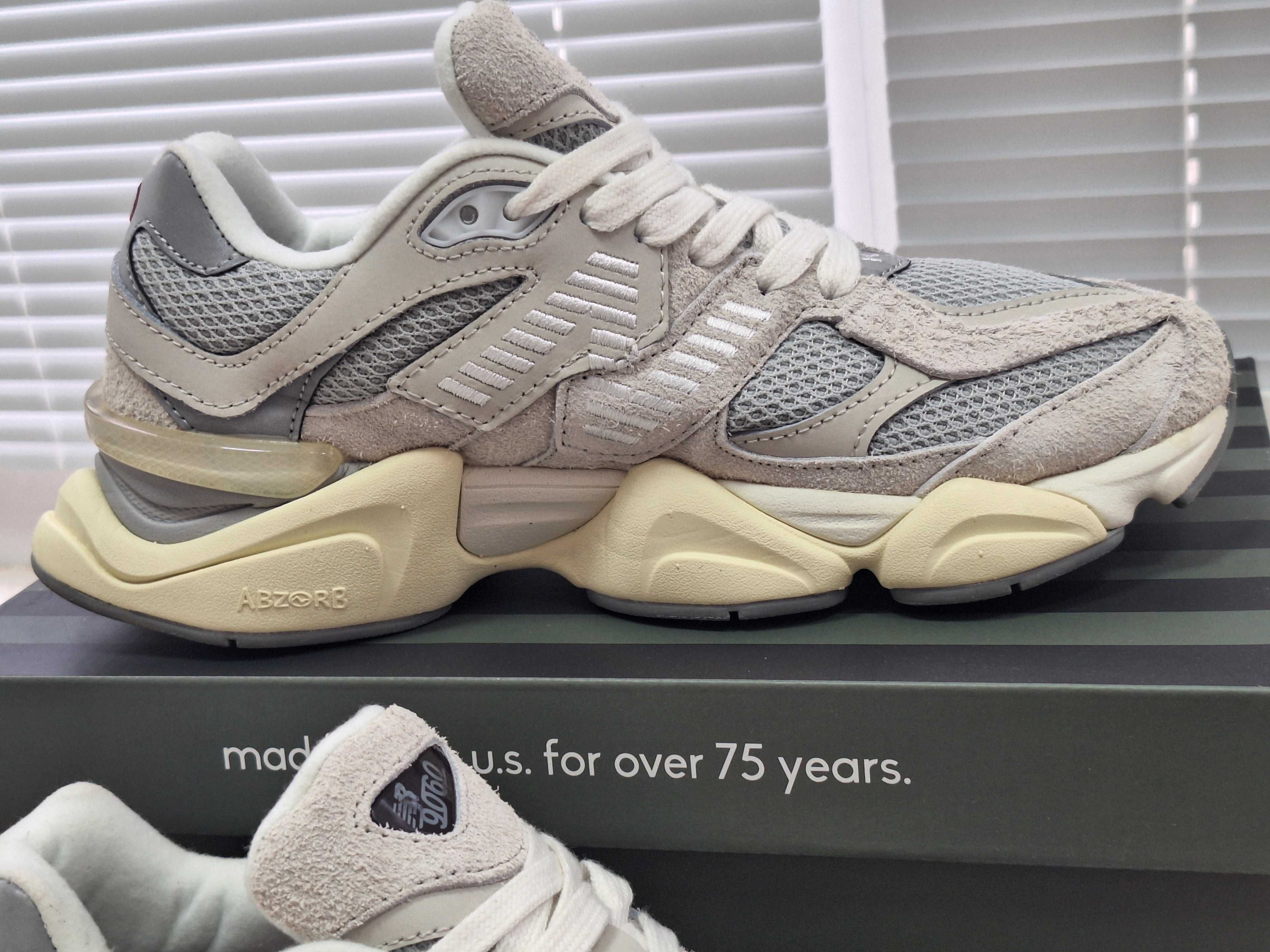New Balance 9060